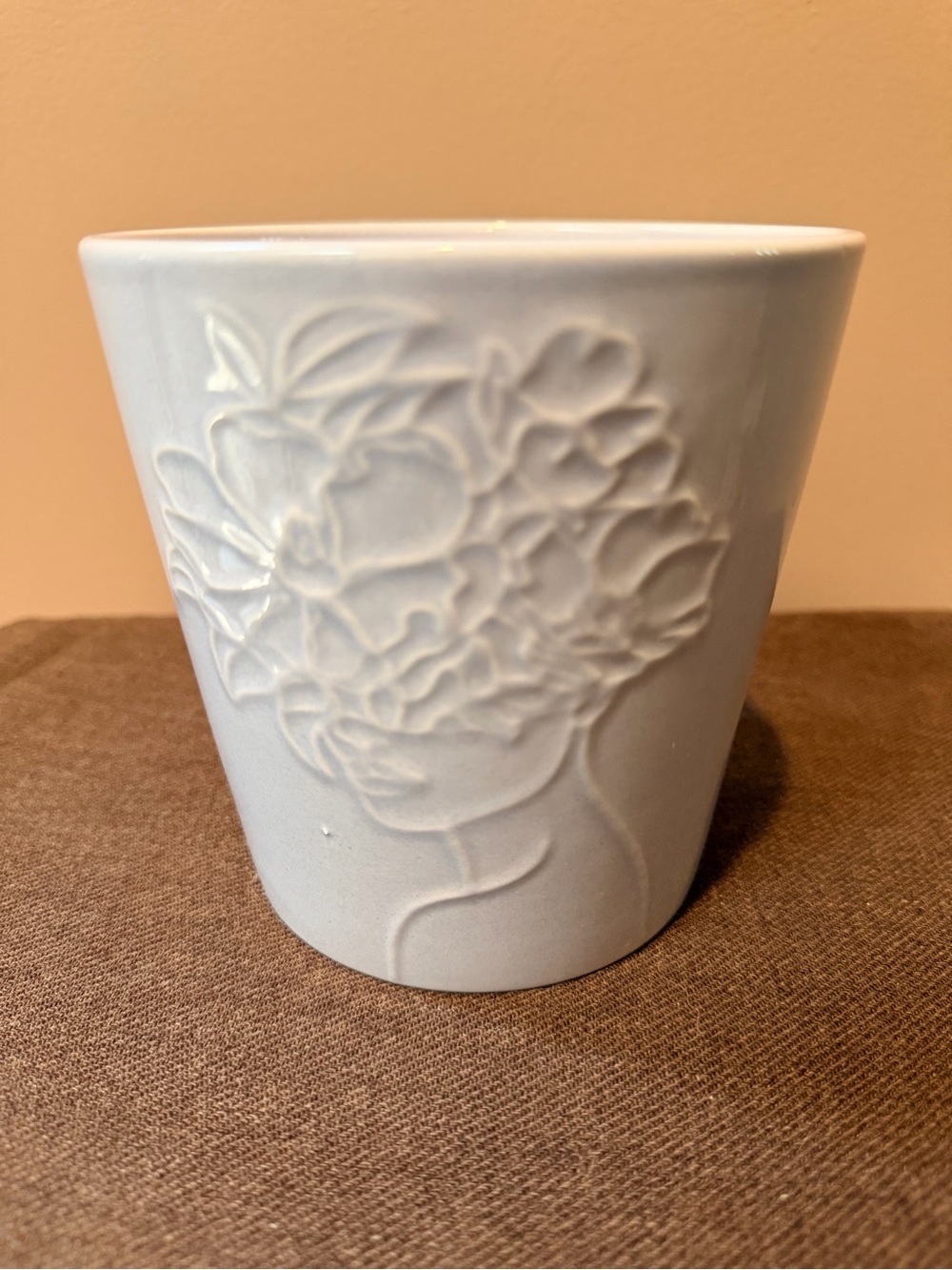 Ceramic Floral Embossed Planter - White